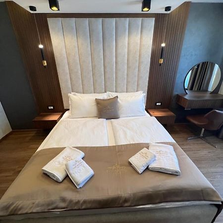 Hotel Palace San Valentino Umag Zewnętrze zdjęcie