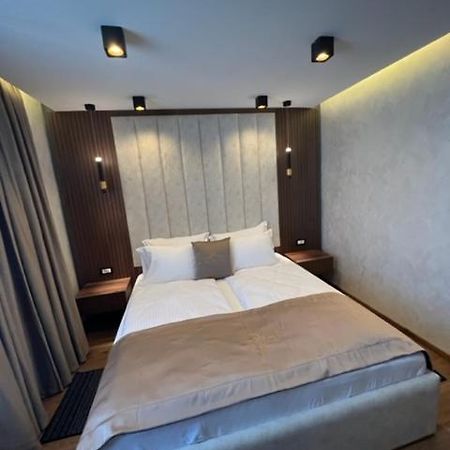 Hotel Palace San Valentino Umag Zewnętrze zdjęcie