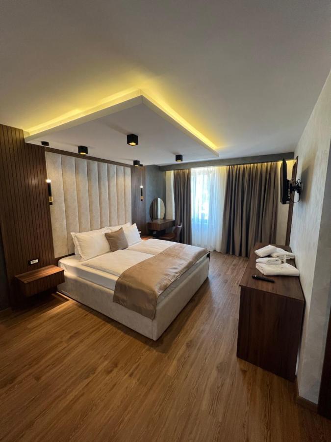 Hotel Palace San Valentino Umag Zewnętrze zdjęcie
