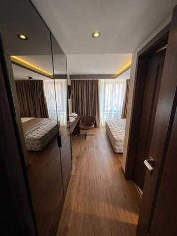 Hotel Palace San Valentino Umag Zewnętrze zdjęcie