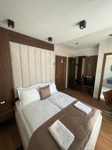 Hotel Palace San Valentino Umag Zewnętrze zdjęcie