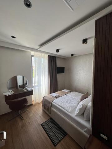 Hotel Palace San Valentino Umag Zewnętrze zdjęcie