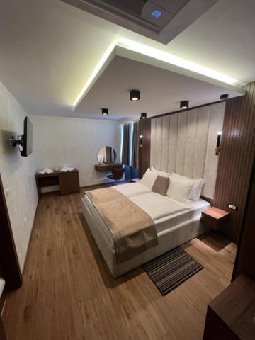 Hotel Palace San Valentino Umag Zewnętrze zdjęcie